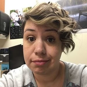 Meet your Posher, Eliannette